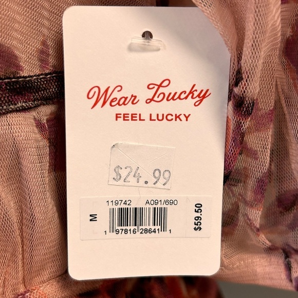 NWT Women’s Floral Sheer & Flowy Romantic Date Night Top Size Medium​​ - Picture 5 of 9